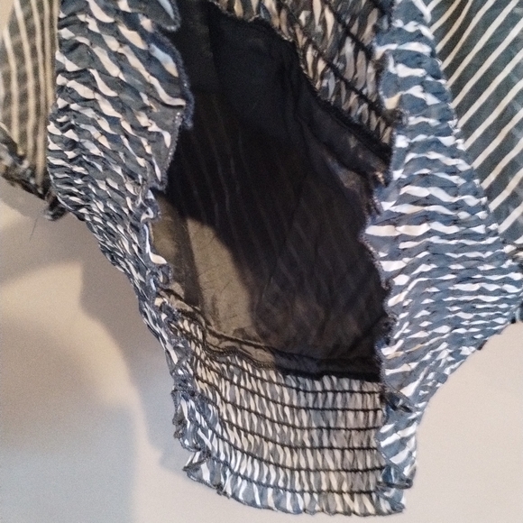 Vero Moda Striped Blouse - Picture 2 of 4